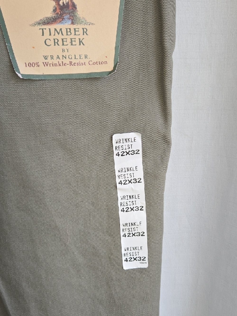 Men's Pleated Chino Pants in Light Taupe - Classic Straight - Picture 7 of 10